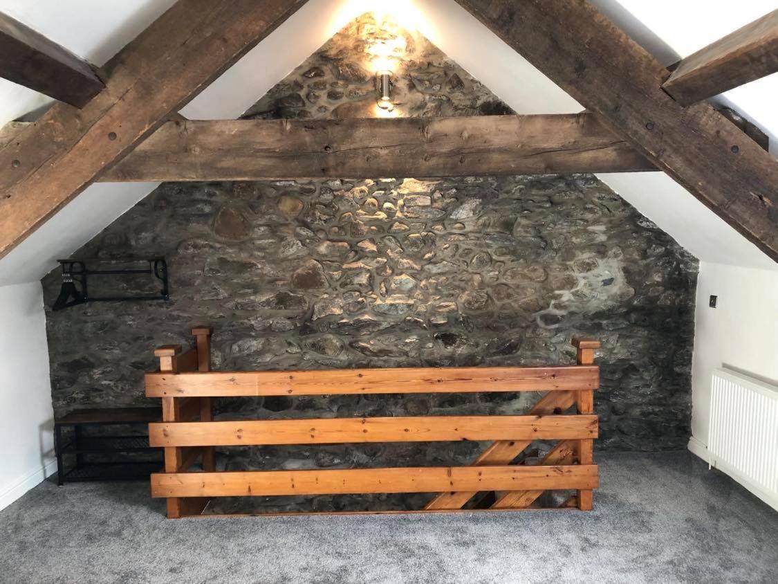 The Grooms Cottage Llanrug Экстерьер фото